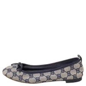 GUCCI Monogramed Ballet Flats Sz 6